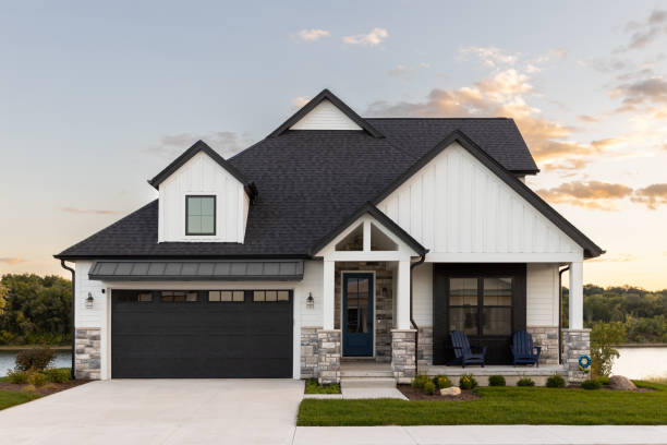 Best Roof Maintenance and Cleaning  in Montebello, CA
